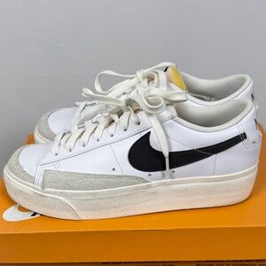 Nike White and Black Low Platform  Blazers Women's Sneakers